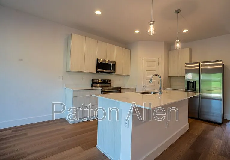 15 Bolton St — Photo 5