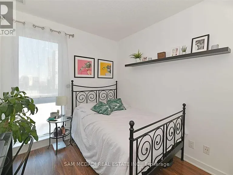 260 Sackville St #909 — Photo 13