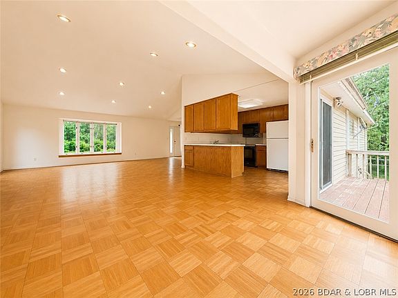 5th image of 31365 Haddon Pl