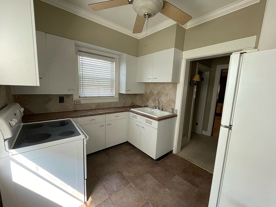 El Bertha 3800 Central St Kansas City MO Zillow