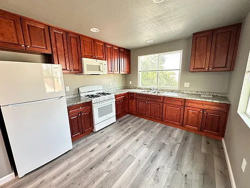 1645 Marl Ave Photo 1