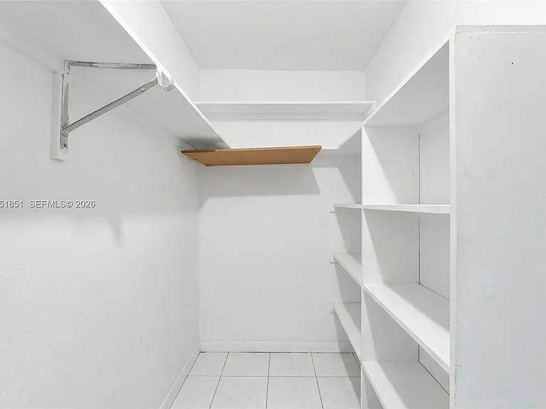 11840 NE 19th Dr #9 — Photo 14