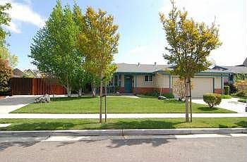 1st image of 6296 Honeysuckle Dr
