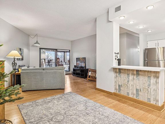 3rd image of 2265 Youngman Ave APT 403E
