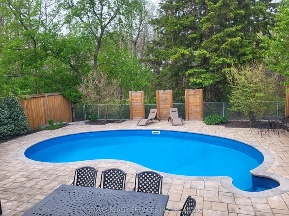 28 Chickadee Cres, Brampton, ON L6Z 3L2