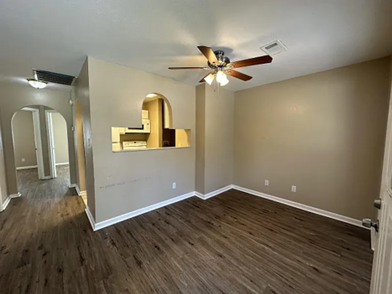 816 Link Rd — Photo 3