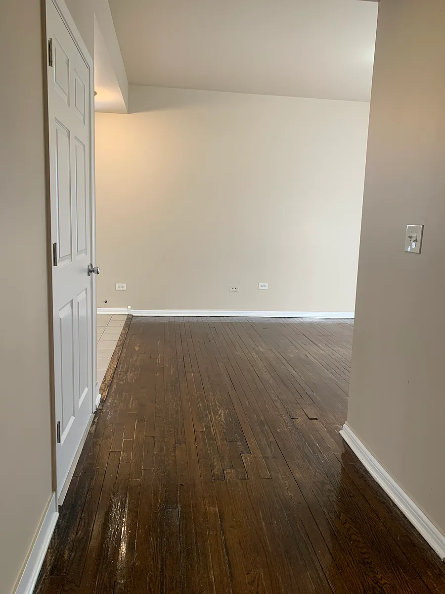 Building Photo - 7016 S Sangamon St #1