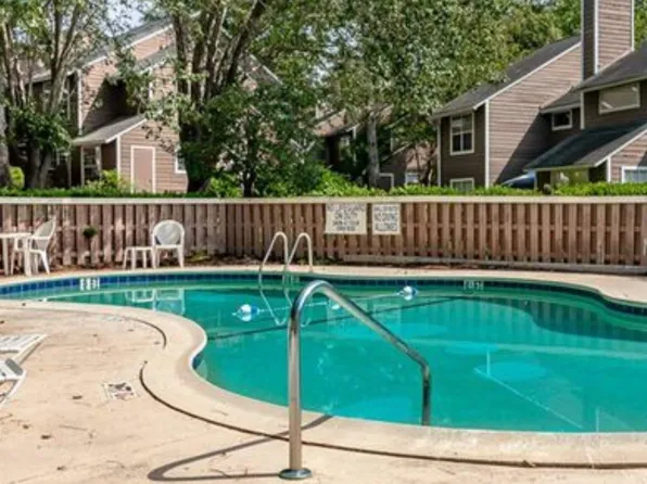 124 Luden Dr APT D, Summerville, SC 29483