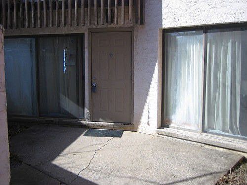 2nd image of 805 Stratford Dr APT 4