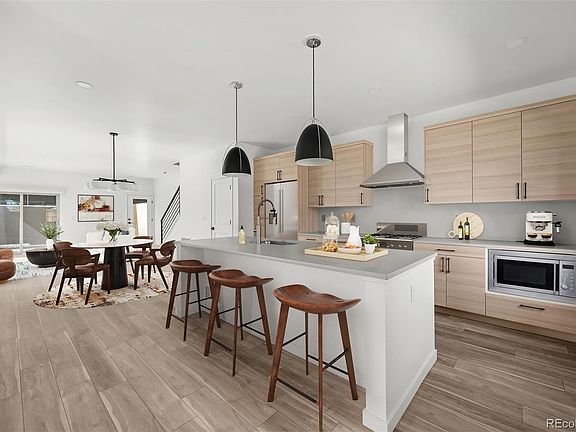 2nd image of 3933 Upham Street