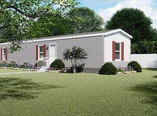 12 Foxtrot Dr, Charlestown, RI 02813