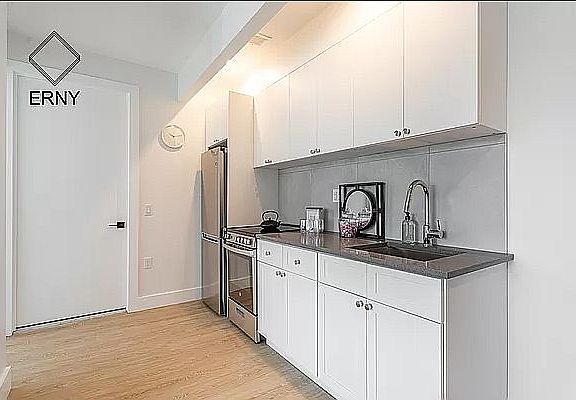 4th image of 2510 Bedford Ave #3J
