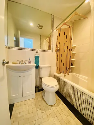 Rented by Hagstrom Management Inc | media 7