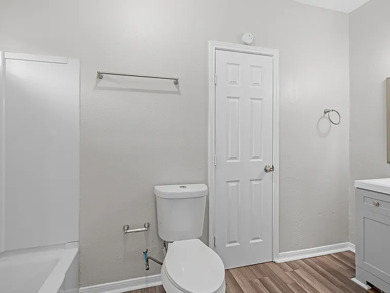 1322 Magnolia St — Photo 10