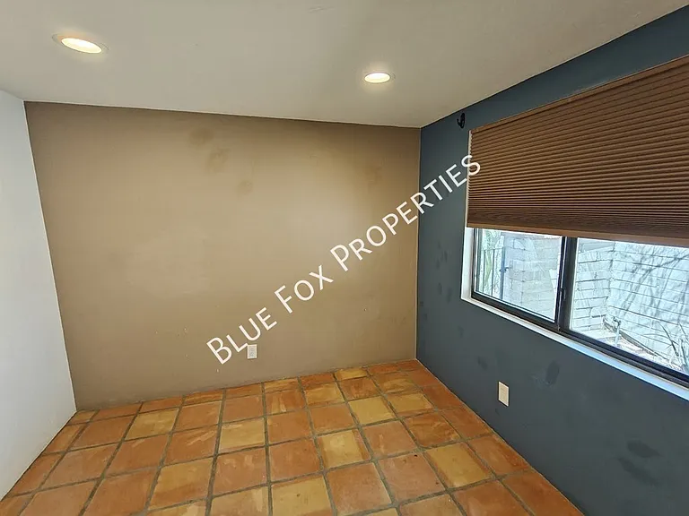 2781 W Calle Carapan — Photo 13