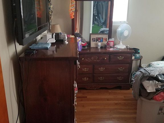 4th image of 163 Crowl Dr #A