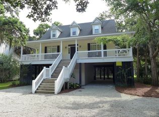 3325 Myrtle St, Edisto Island, SC 29438