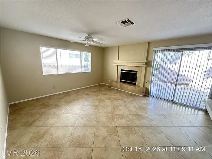 3 bed, 2.5 bath, 1470 sqft, $2,037 — Photo 4