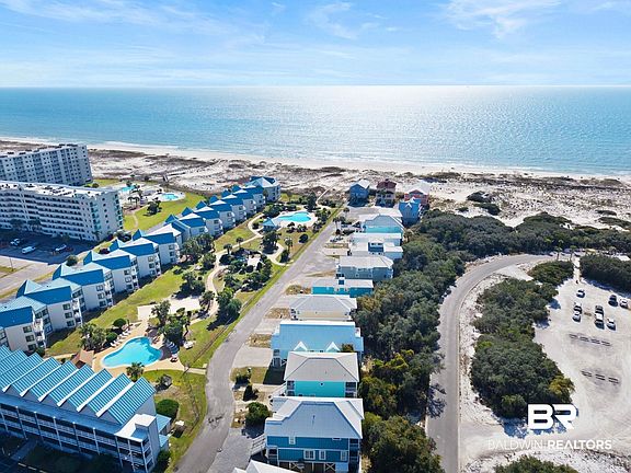 3rd image of 545 Plantation Rd #3