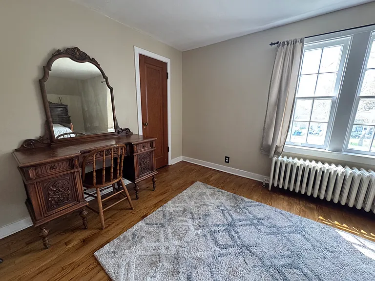 418 Iowa St — Photo 9