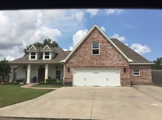 2030 Dylan Dr, Nederland, TX 77627