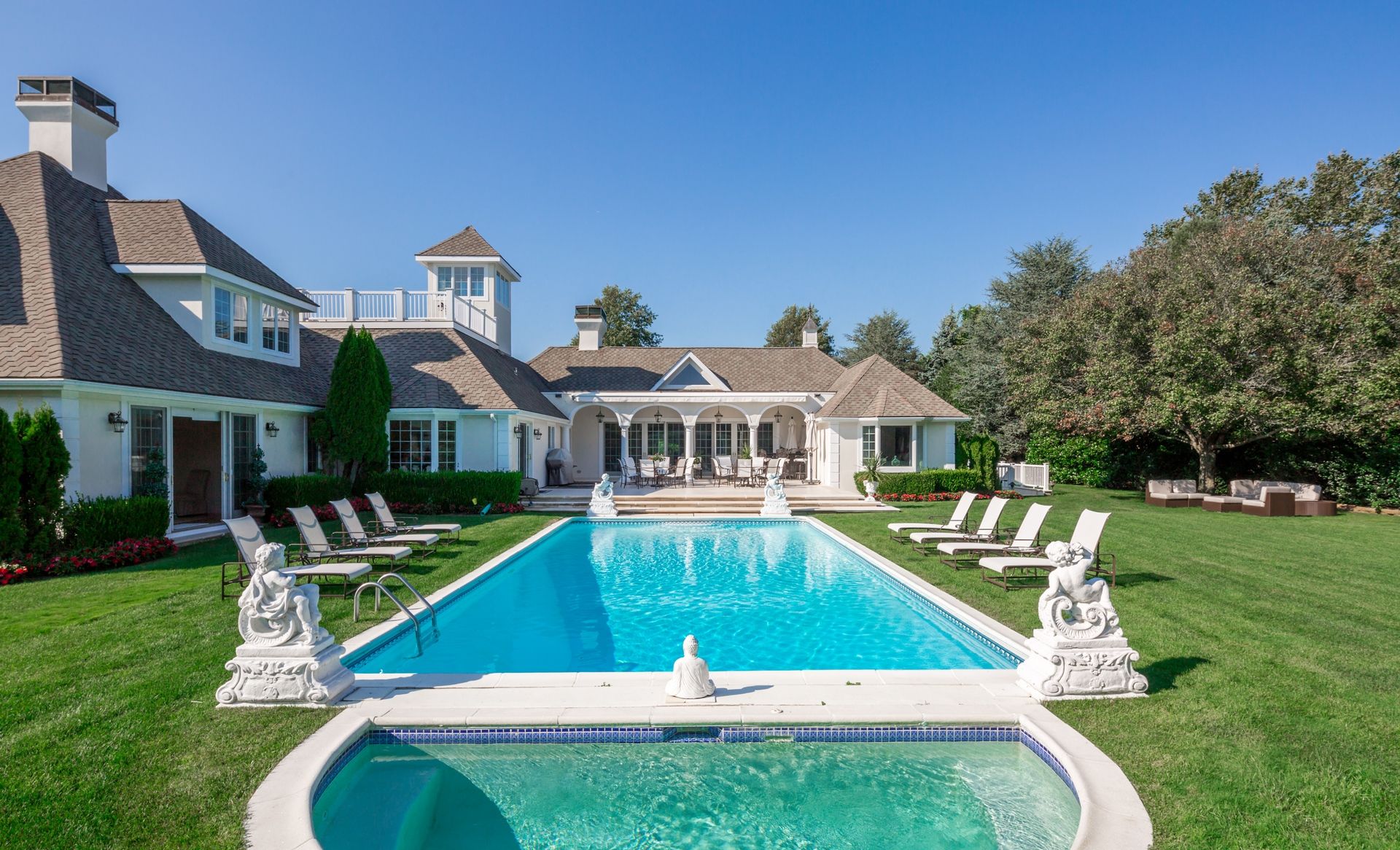 2 Halsey Farm Dr, Southampton, NY 11968 Out East