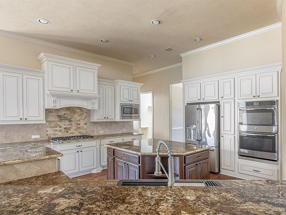 4th image of 5803 Mustang Ridge Ln
