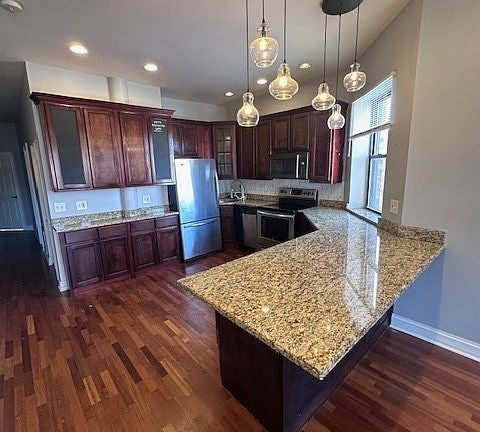 4th image of 1519 E Marquette Rd #3W