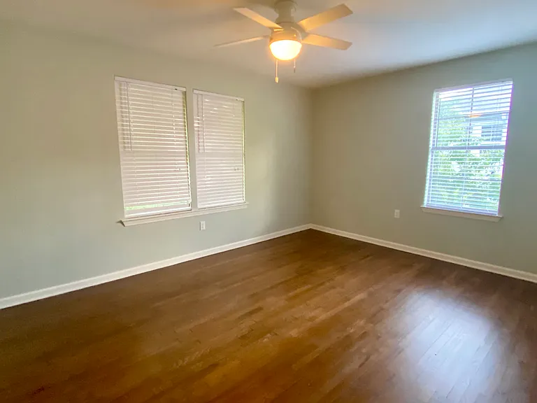 3322 Carlotta St — Photo 3