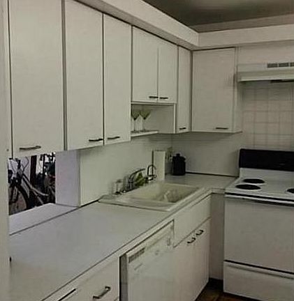 3rd image of 871 NE 195th St APT 204