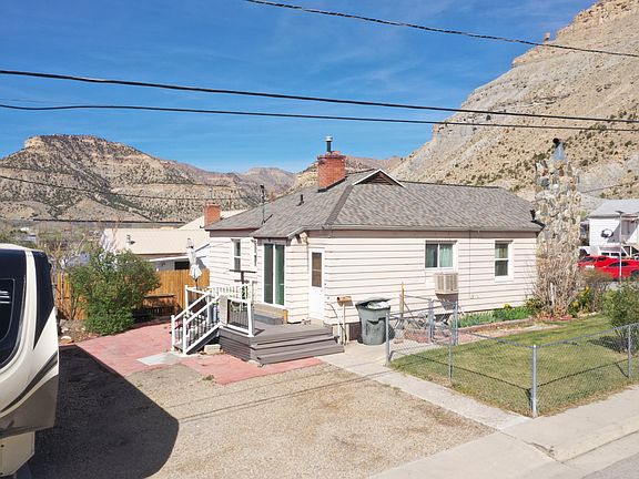 3rd image of 156 D St