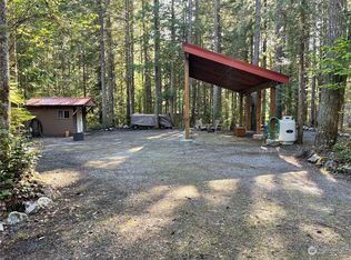 42 Branch Cir, Deming, WA 98244