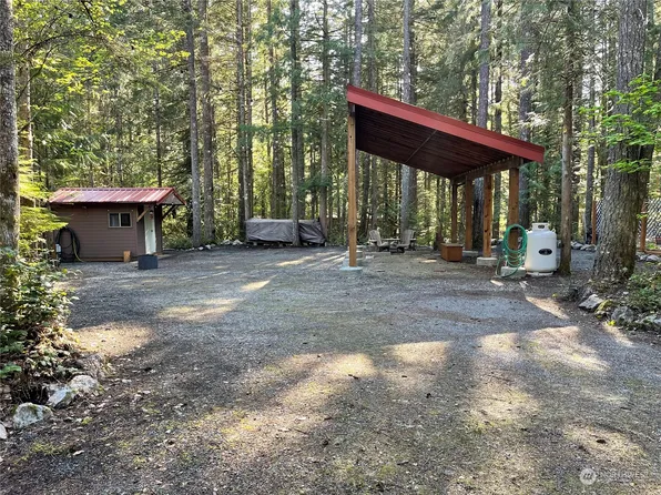 42 Branch Circle, Deming, WA 98244