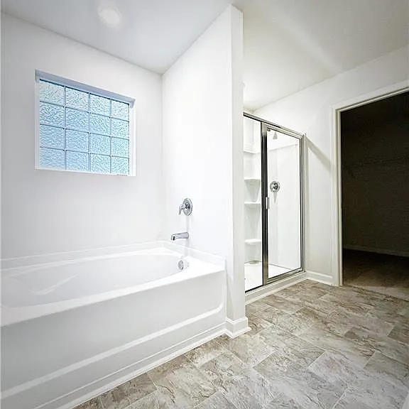 325 Belmont Dr — Photo 18