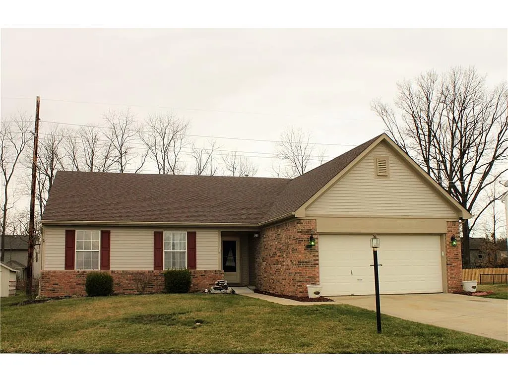 7501 Fox Tail Cir photo 1