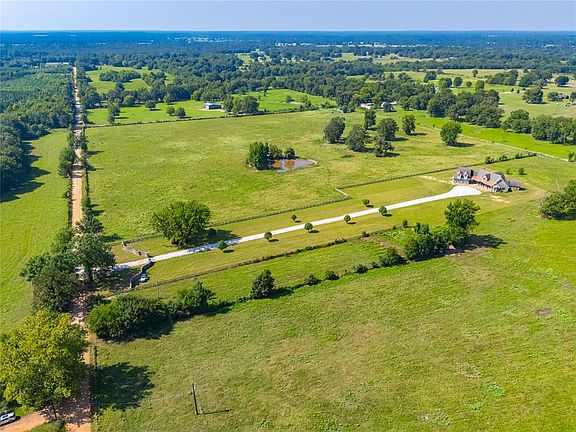 4th image of 279 Boulder Valley Rd