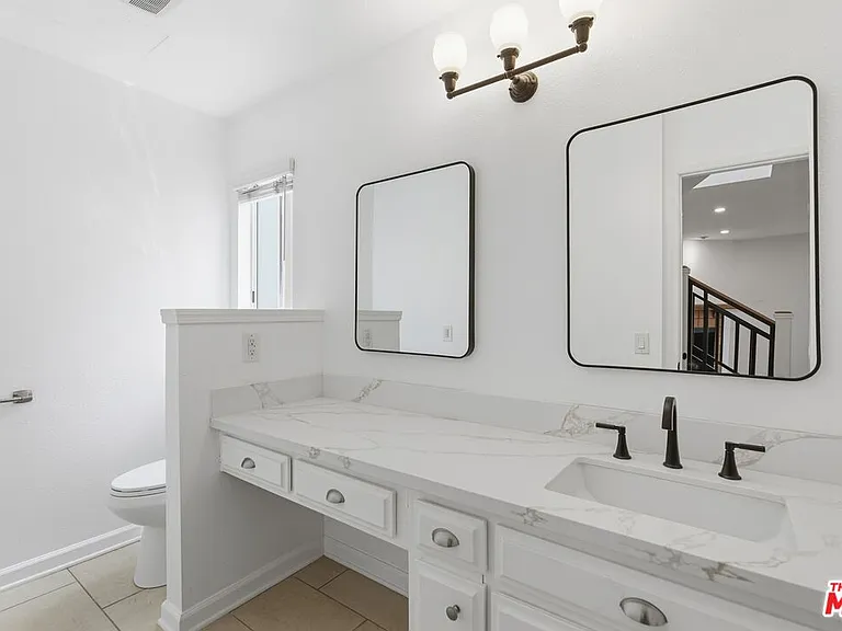 13025 W Moorpark St #101 — Photo 20