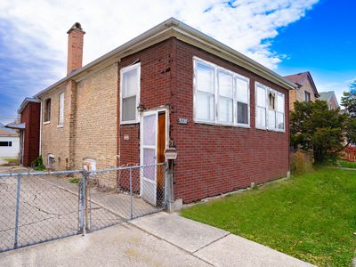 5330 S Mayfield Ave, Chicago, IL, 60638