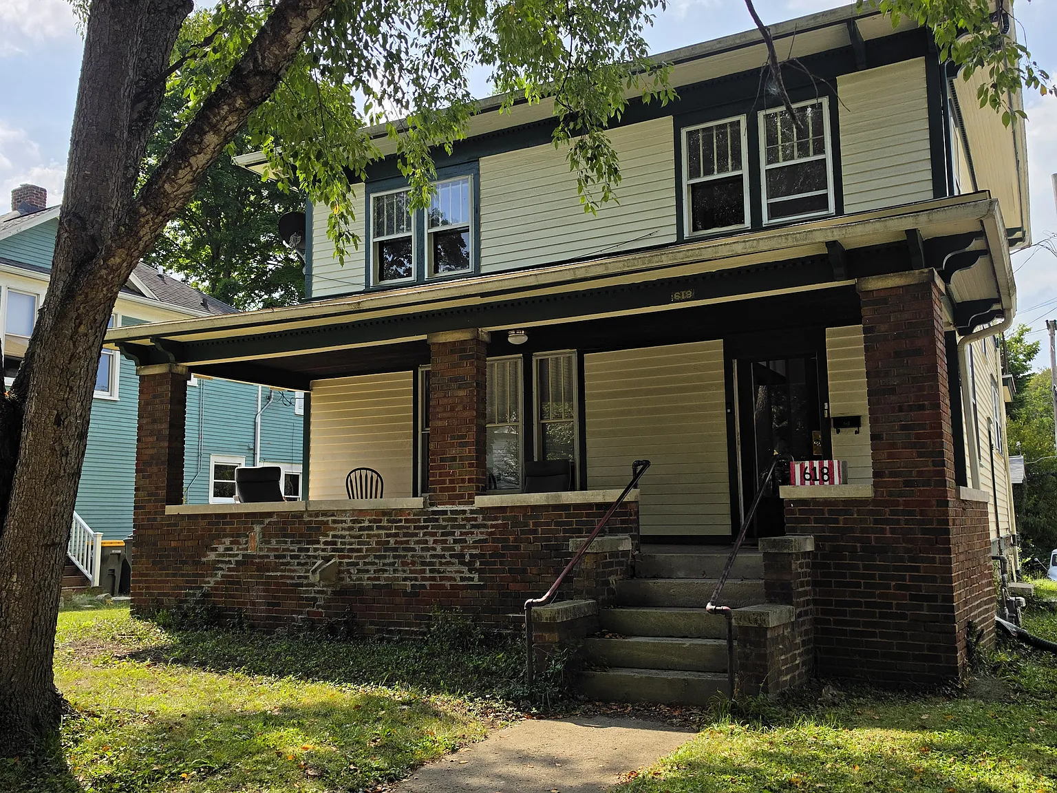 4 bed, 1.5 bath, 1600 sqft, $3,300 — Photo 1