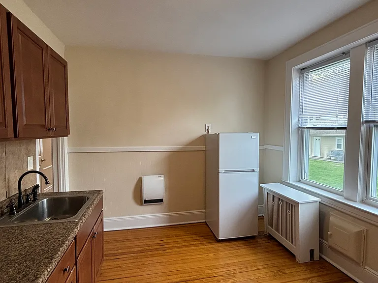 453 Boyden Ave #3 — Photo 3