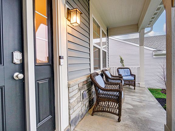 4th image of 2379 Amici Dr