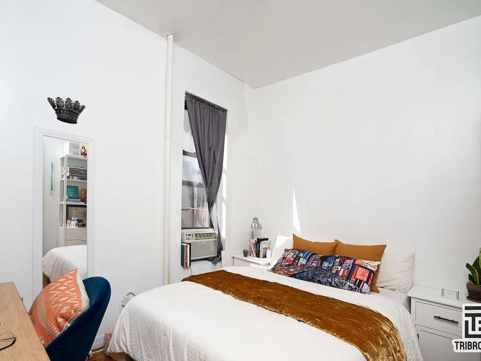 460 West 49th Street — Photo 3