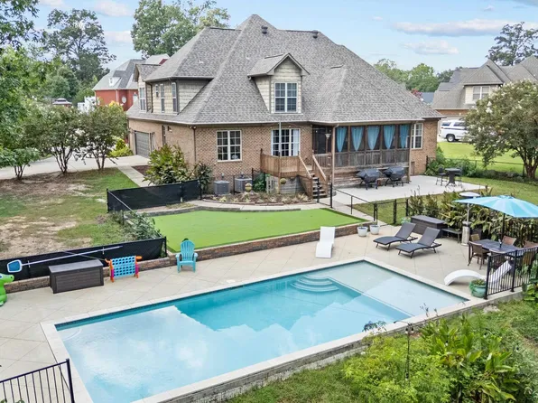 4723 Crestview Dr, Gardendale, AL 35071