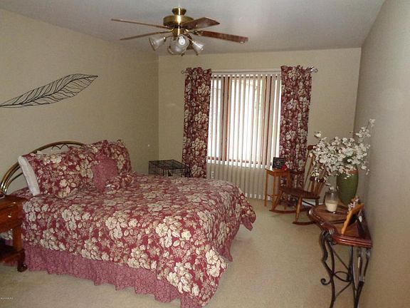 5th image of 8839 Castle Hill Dr NE