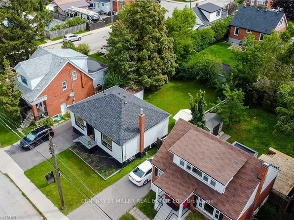 67 E 13th St, Hamilton, ON L9A 3Z4