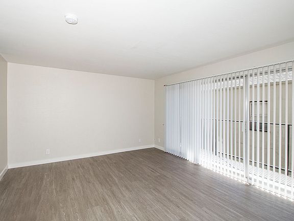 5th image of 888 Vermont St #305