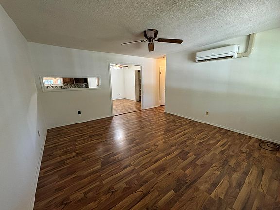 2nd image of 2754 N Pierce Avenue