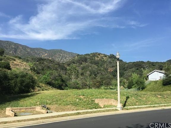 3rd image of 2665 Vista Del Sol
