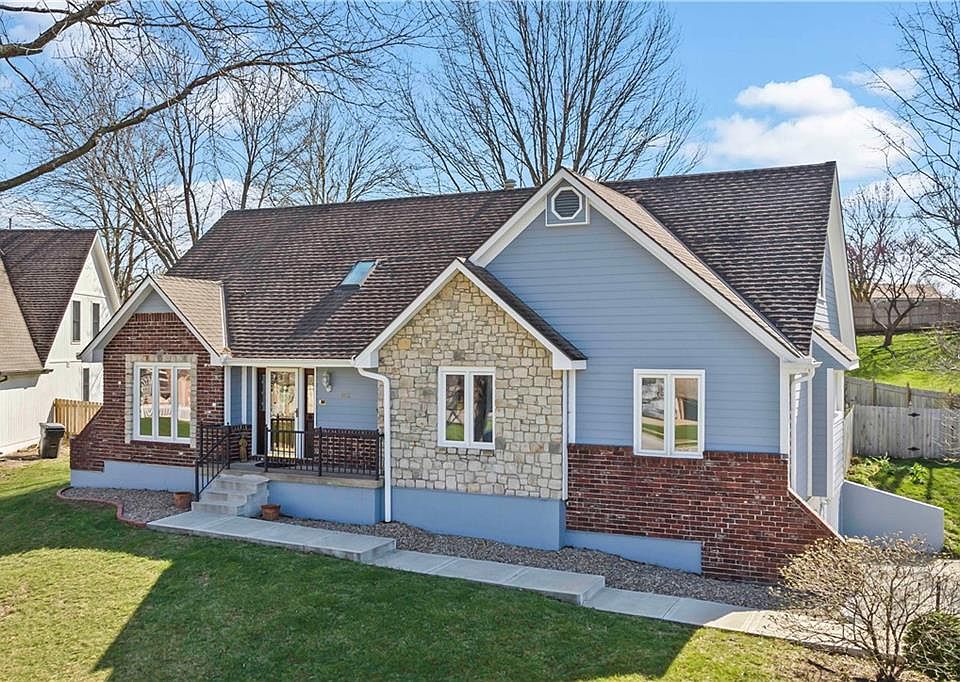 1812 NE Waterfield Ln, Blue Springs, MO 64014 Zillow