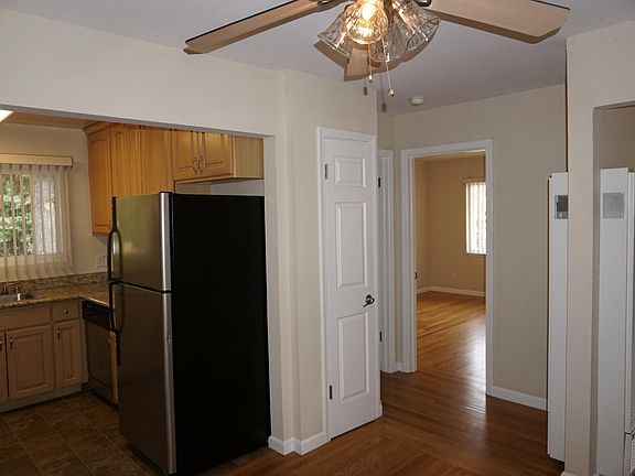4th image of 495 Waverley St #Kj1huss72